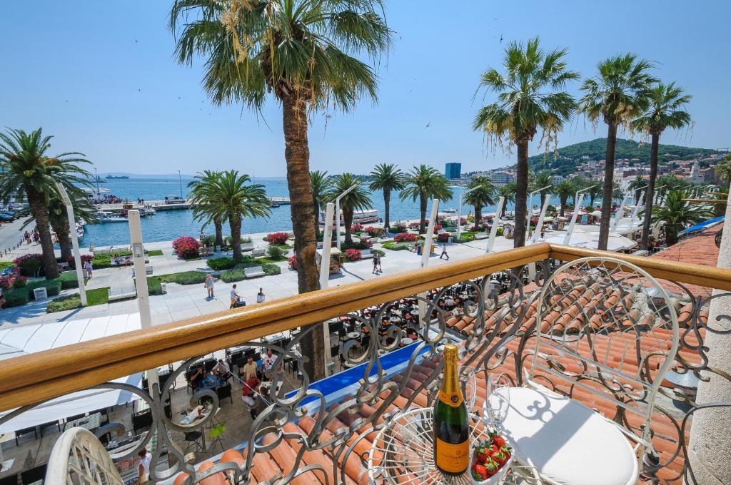 Riva 4*